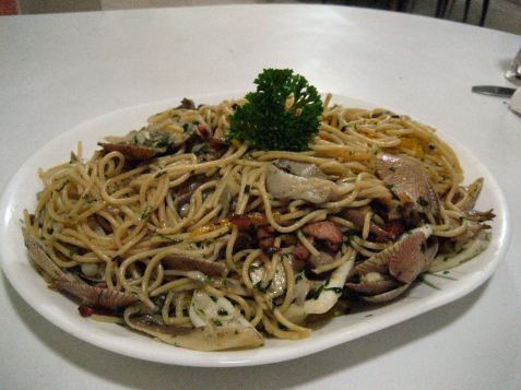 My first aglio olio seafood spaghetti (without prawns)